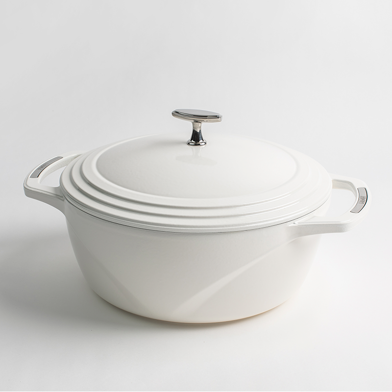 USA Enamel? Cast Iron Dutch Oven - Image 115