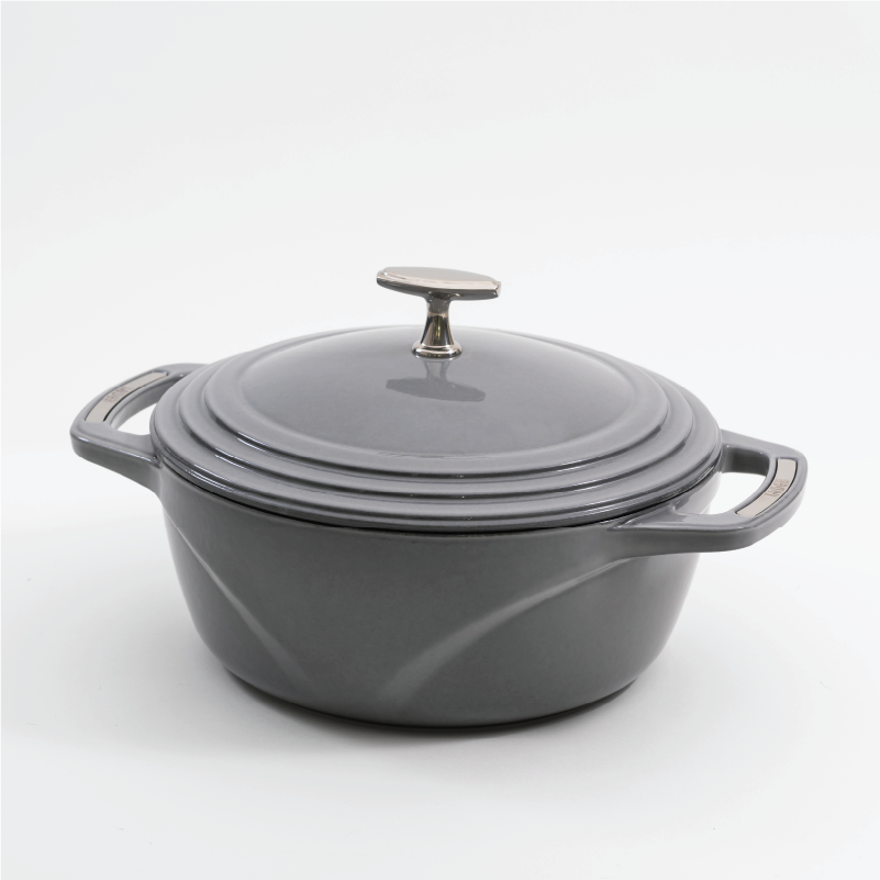 USA Enamel? Cast Iron Dutch Oven - Image 44
